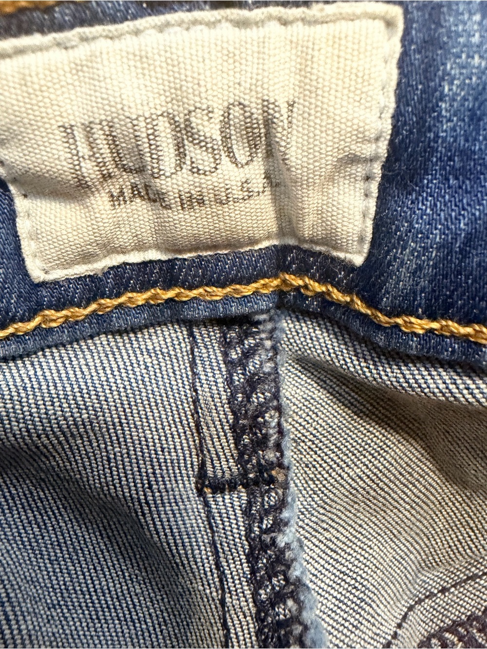 Hudson Jeans Women's Boyfriend Jeans - Medium Blue Wash with Distress - Picture 4 of 8
